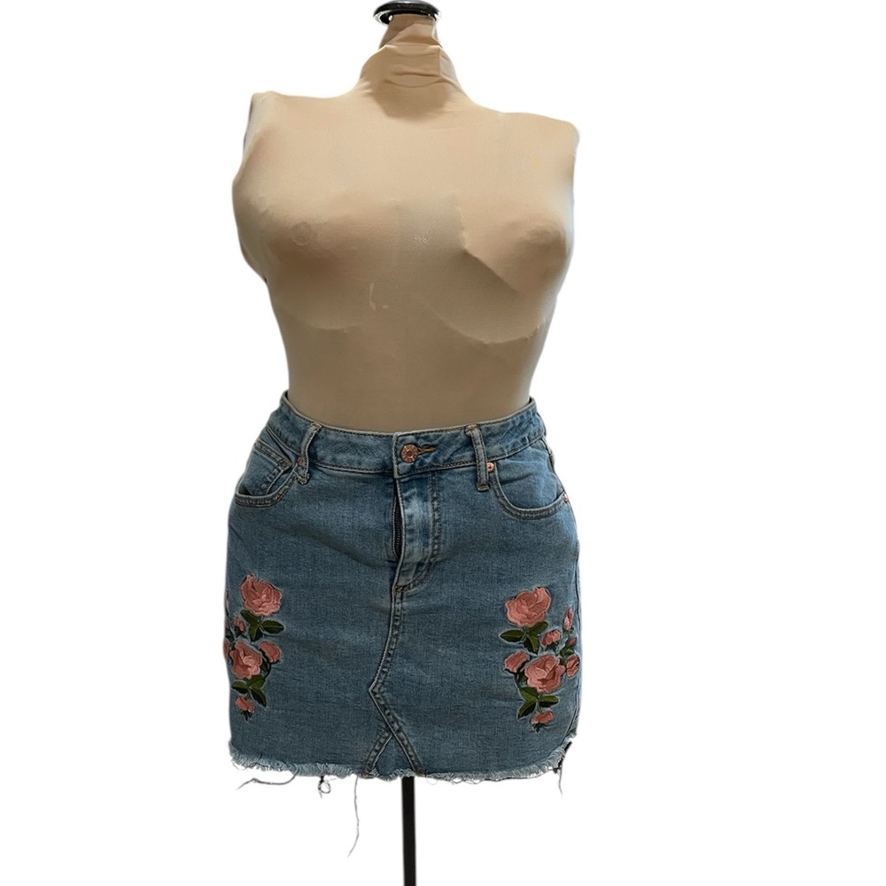 GUESS Embroidered Denim Skirt - Blue with Pink Floral Accents - Picture 2 of 5